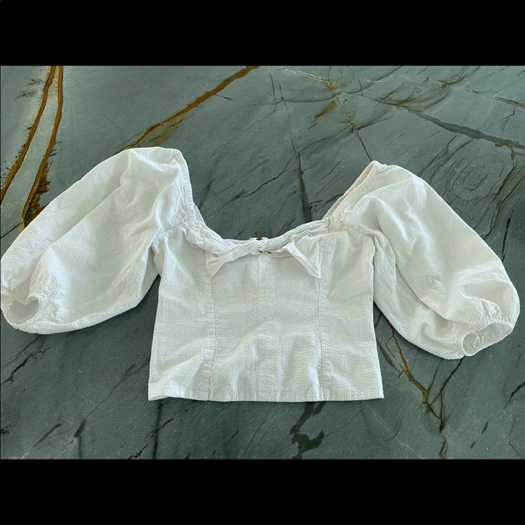 1. State Withe Blouse